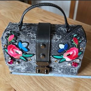 Guess Bag